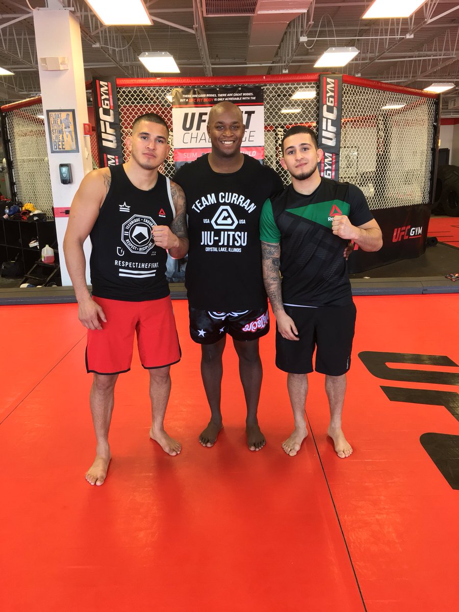 SpiderScott_'s tweet image. @Showtimepettis @sergiopettis and I at @UFCGYMLOMBARD Yesterday after #Striking Seminar thanks for sharing your knowledge 🤙🏾🕷 #ToughSurvivalMAA #SpiderScott