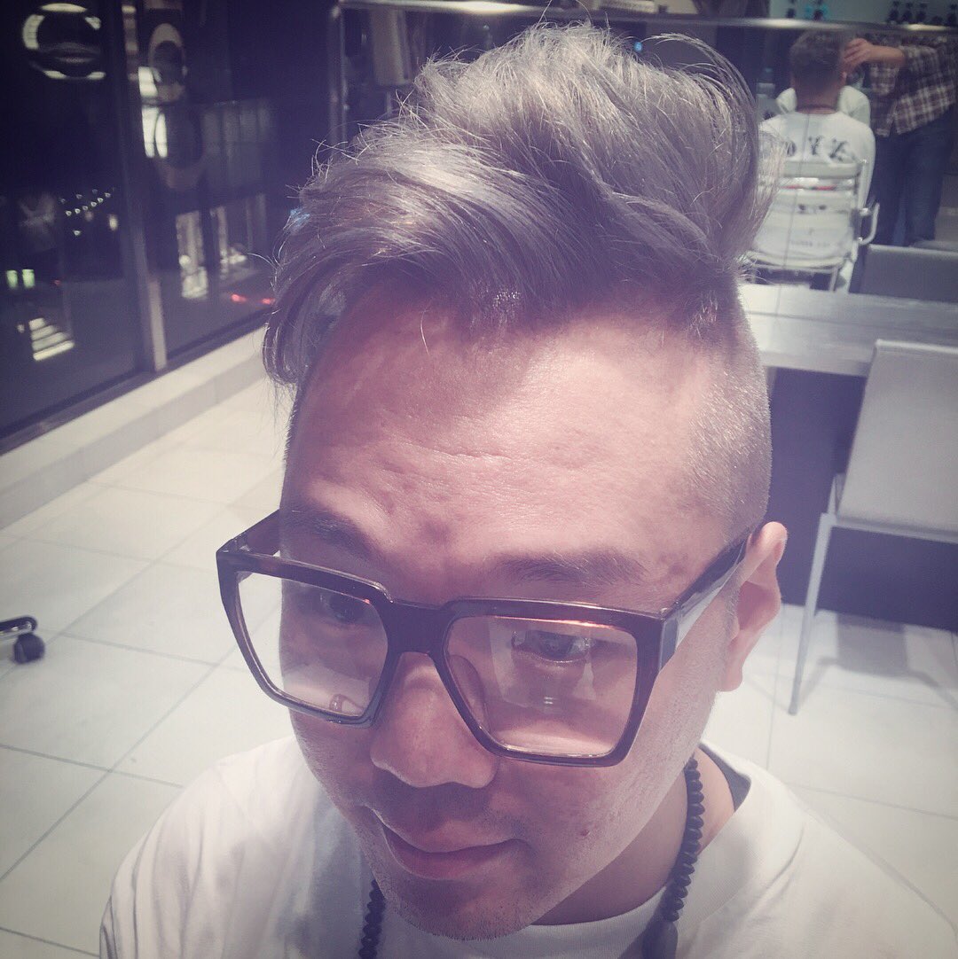 justippei's tweet image. #NewHairColor #LightGrey #ProWorks
どんくらい色持つかな…