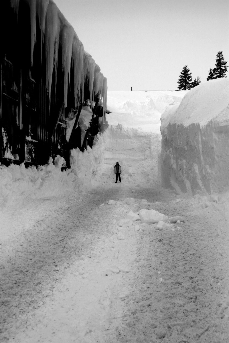 Severe Weather Eu A Twitter Talking About Big Snow 197 Inches 500 Cm 5 Meters Matt Miller Sends This Photo Taken At Mammoth Mountain California After A 4 Day Snow In Jan 05