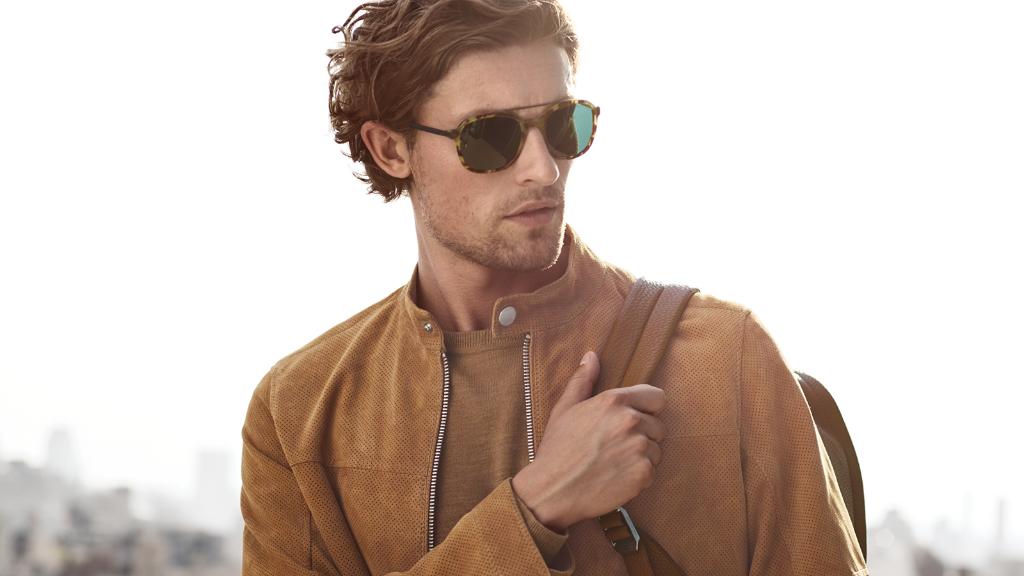 MichaelKors's tweet photo. Keep it cool in luxe jackets that take you from work to weekend. https://t.co/CmZtPx76Su #ToTheMan https://t.co/1Hj3PoHnQW