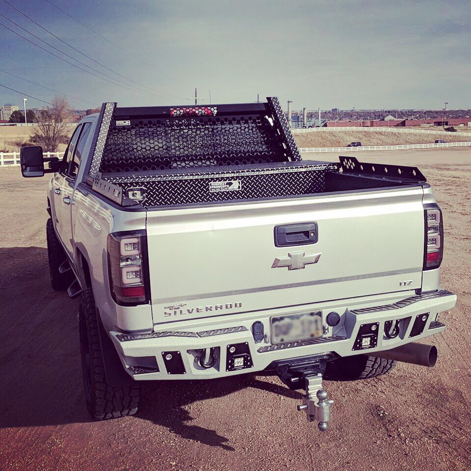 MetraElectronic's tweet image. We like how they got creative with @bodyguardbumpers and LINE-X, with our #HeiseLED lights on the front end! Sprayed by @LineXCos