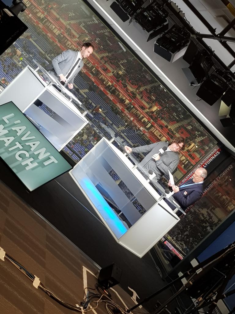 OLPLAY_Officiel's tweet image. #coulisses #pitchview #matcholtv @vincentduluc @OL #bernardlacombe #OLPSG