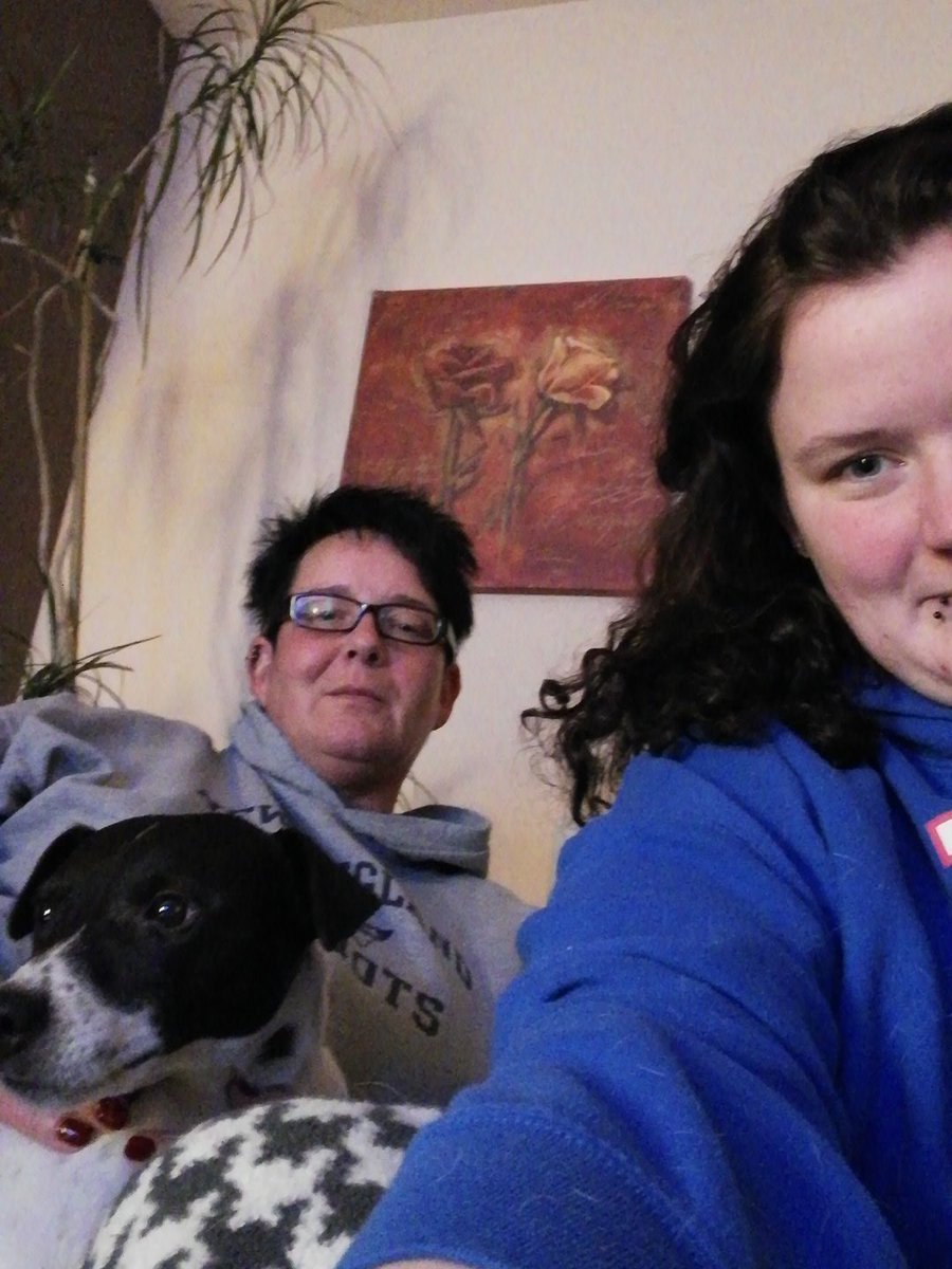 #ranNFL #ranNFLsuechtig mit Bingo und von Mama von Football angefixt Football schauen. 💪🏼 Mama ist schuld das ich jetzt auch Football liebe 😍💪🏼