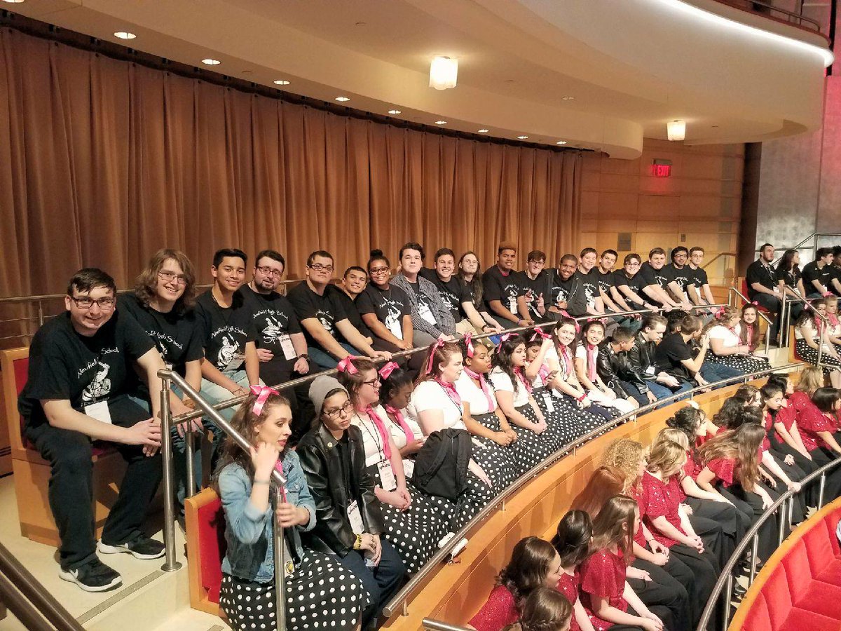 KristiAdams146's tweet image. And so ends an absolutely incredible weekend. Last evening&apos;s grand finale was something I&apos;ve never experienced before in my entire life. This was a beautiful weekend and I can&apos;t thank Barbershop Harmony Society enough for the opportunity. #calidude #doitforcali @NHS_Chorus