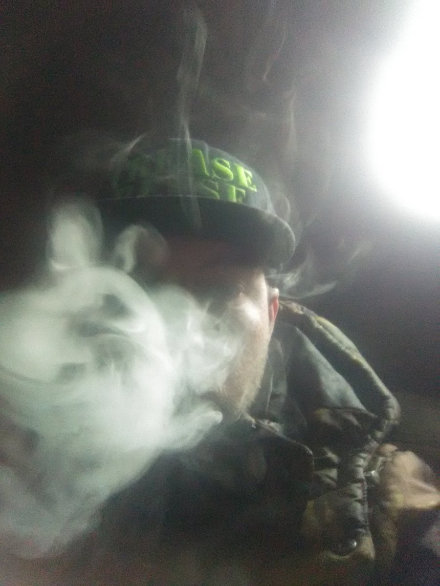 CreaseReese420's tweet photo. Lift off https://t.co/hRUNxs8egm