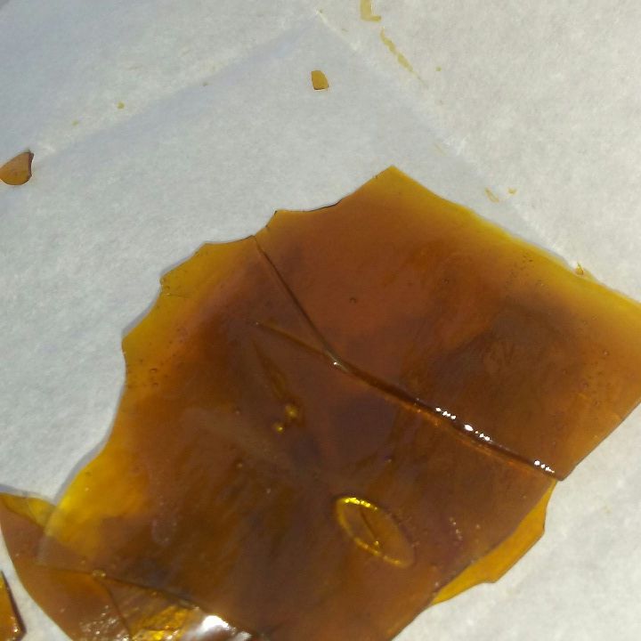 RealestGreens's tweet photo. Mars OG Shatter 
FREE GRAM OF KIEF W/ ALL ORDERS 
#HustleHard #Hustler #MMJ #PROP215 #HIGHLIFE #SanDiego #Cannabis #Marijuana #prop64
#mmjdeliveryservice #ordernow #freeshipping #Kief #hash #wax #concentrates #smokeweedeveryday #gethigh #maryjane #california #usa https://t.co/pfIu1cVUJJ