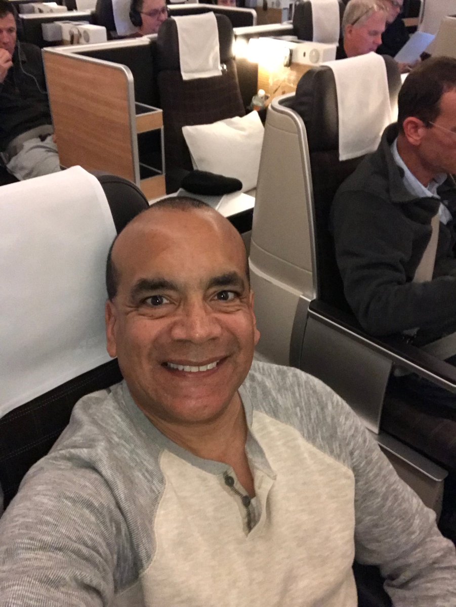 Off we go to try to make a difference in the world at WEF in Davos, Switzerland! @Mercer @jeannieymullen @RenMcGowan #WEF18 #leadership #MakingADifference