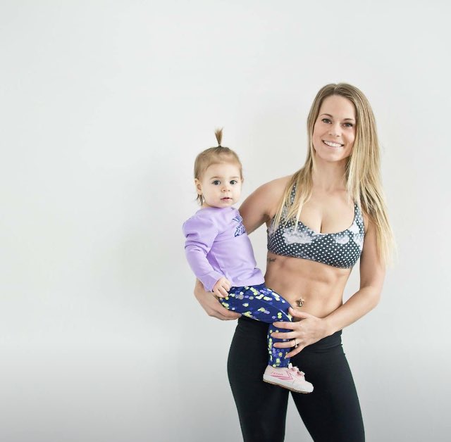 KeepfitW's tweet photo. We’ve decided to share fitness and health tips over here on Twitter too! So... Hey Twitter 👋! I’m Jeenie from KeepFit Women. 
#KeepFitWomen #wellness #fitness #health https://t.co/MzHxacxwJR