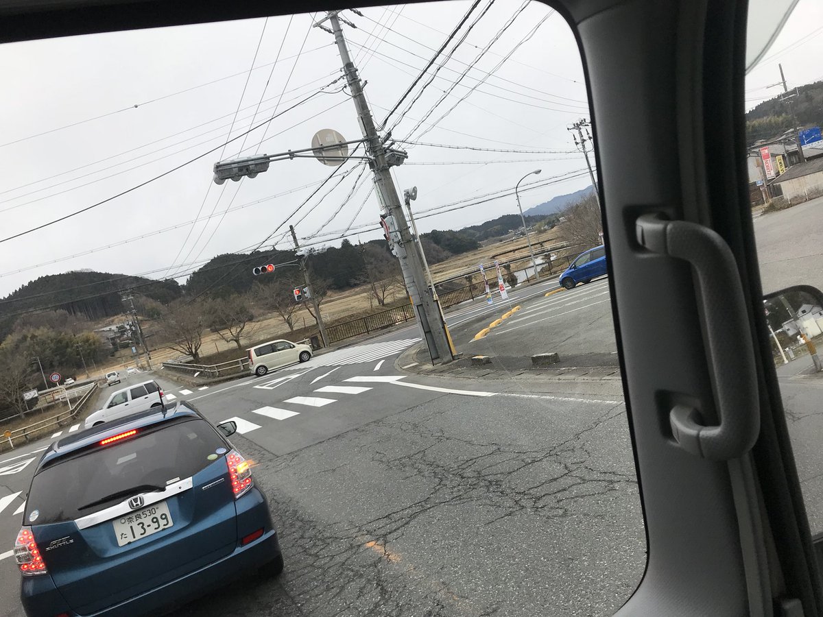 今日は雨かなぁ？☂️

天気悪すぎて腰痛いわぁ💩