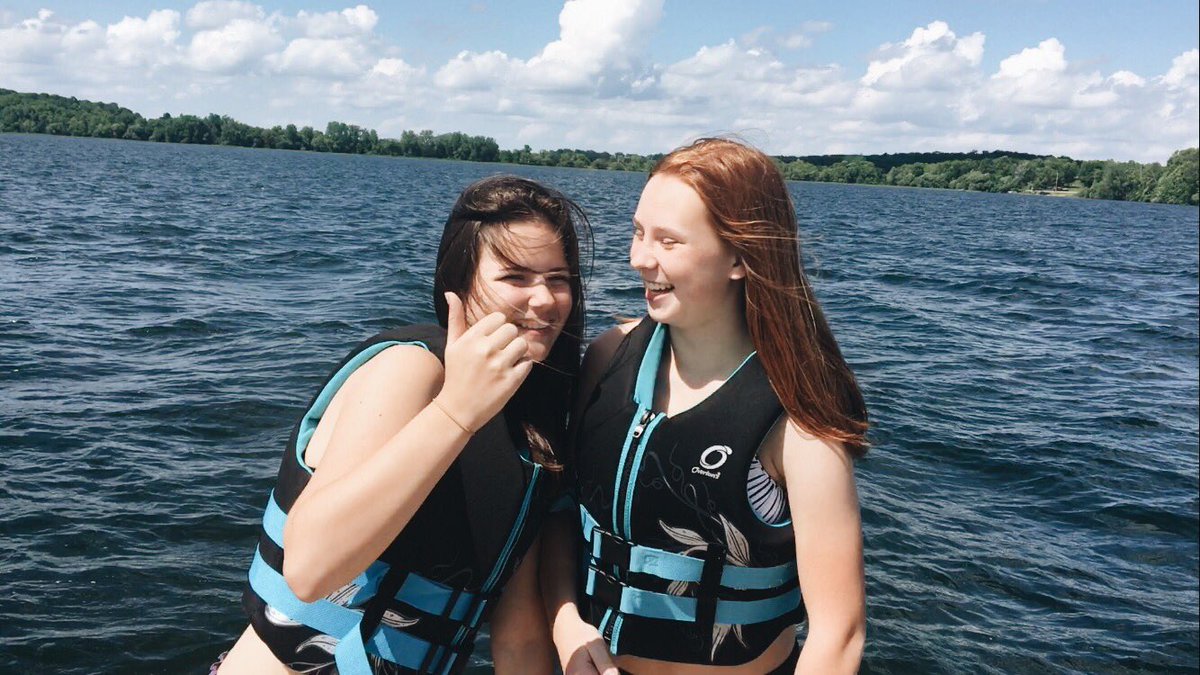 bellabowman58's tweet photo. Happy Birthday to a forever friend @jenlamson21 !! You have the sweetest soul and I️ love you with my whole heart💛💛 https://t.co/zrYv9M745T