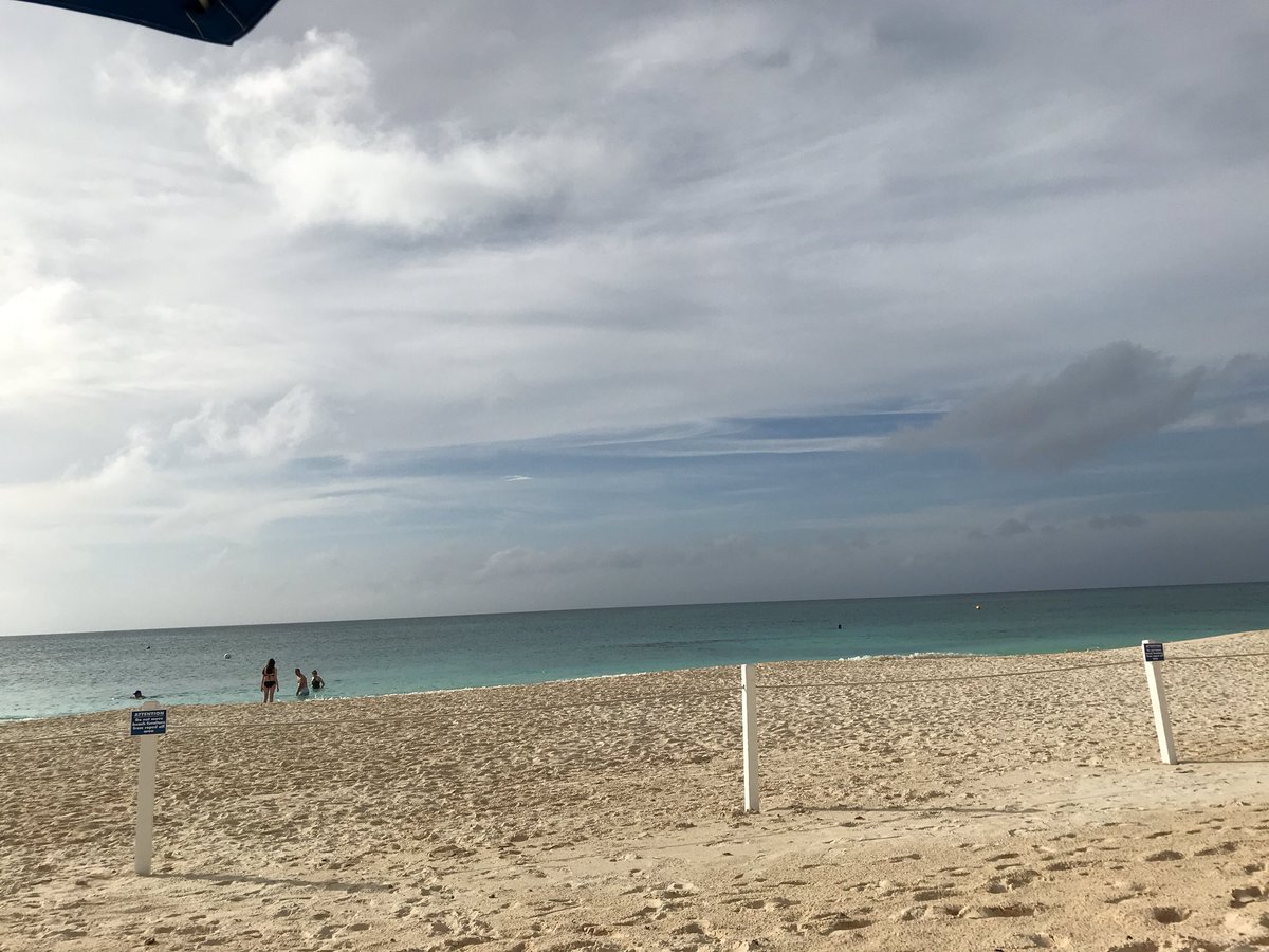 Coreman17's tweet image. Loving Cayman once again