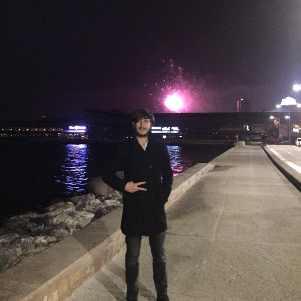 diyarbasdas's tweet photo. #YeniProfilResmi https://t.co/A1Zshe6Hap