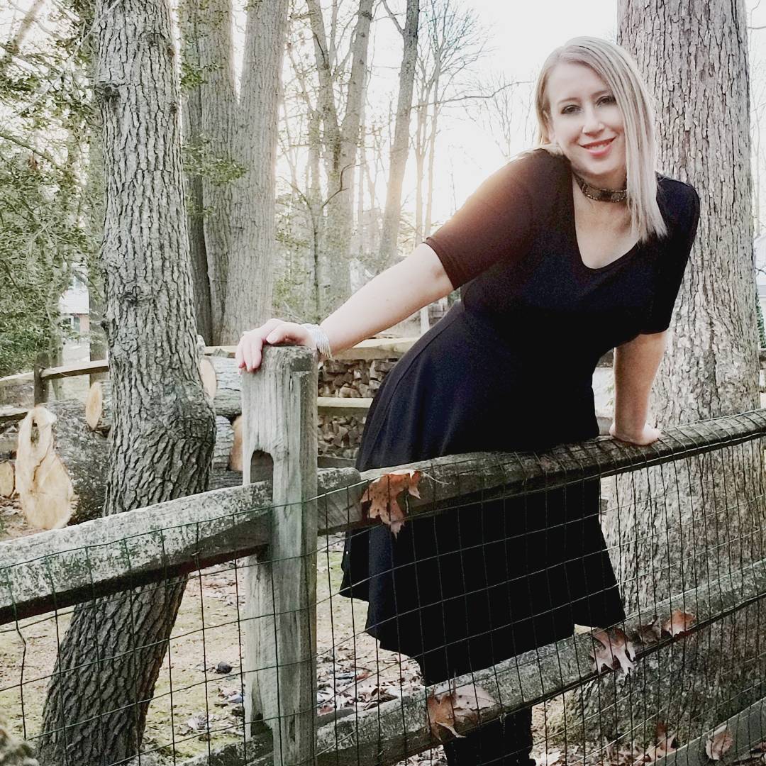 LLRMandalaW's tweet photo. A #littleblackdress is elegant,  versatile, &amp; fits into your wardrobe no matter your personal style! And for me, there is no dress I love better than the #Nicole, especially on a spring-like day like today!!!!
#LuLaRoeNicole #LuLaRoe #Spring #springiscoming https://t.co/oaniIiAoNT