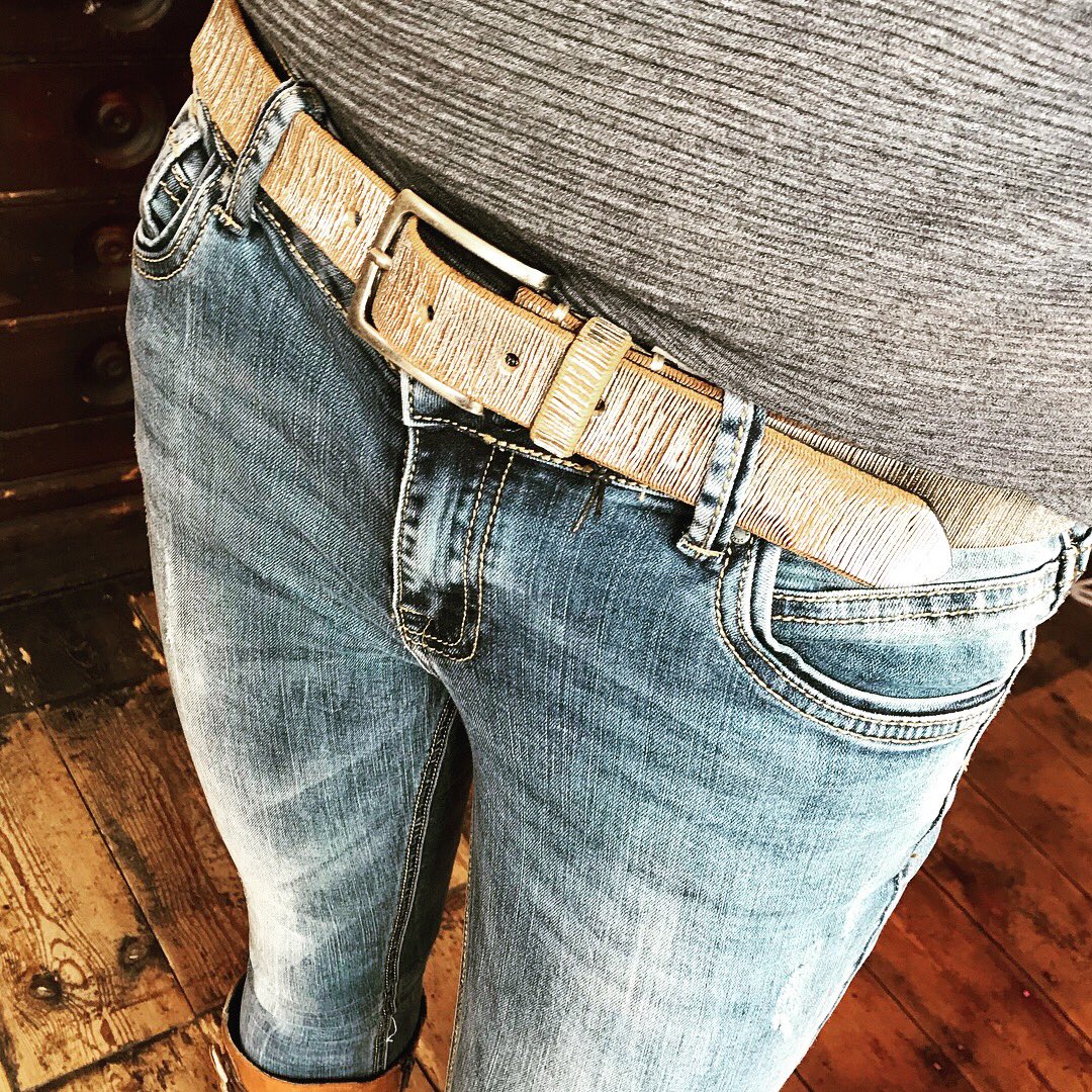 bodegawoman's tweet photo. #WIN ** a pair of jeans for you and a friend just @tag who you want to win #RT &amp; #follow https://t.co/GmKlKPZDHI #competition #skinnyjeans #win #Friends #fashion #free #jeans #wiw #mumstyle https://t.co/odwORqBi6g