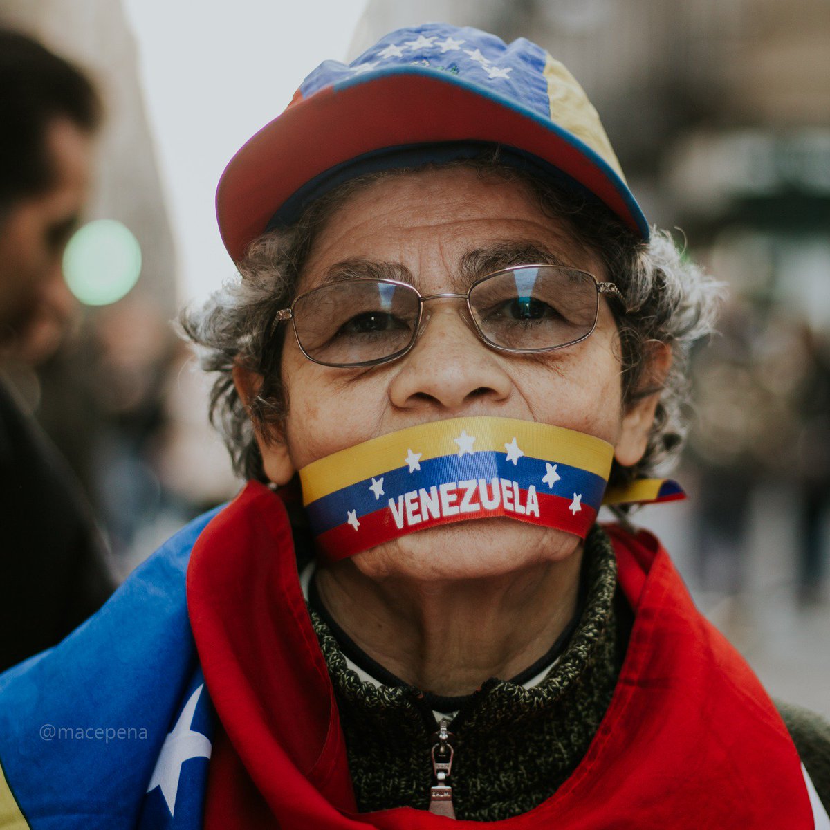 Macepena_'s tweet photo. #21Ene Venezolanos en Torino se manifiestan ante la Masacre del Junquito https://t.co/zTI9MWhwtk