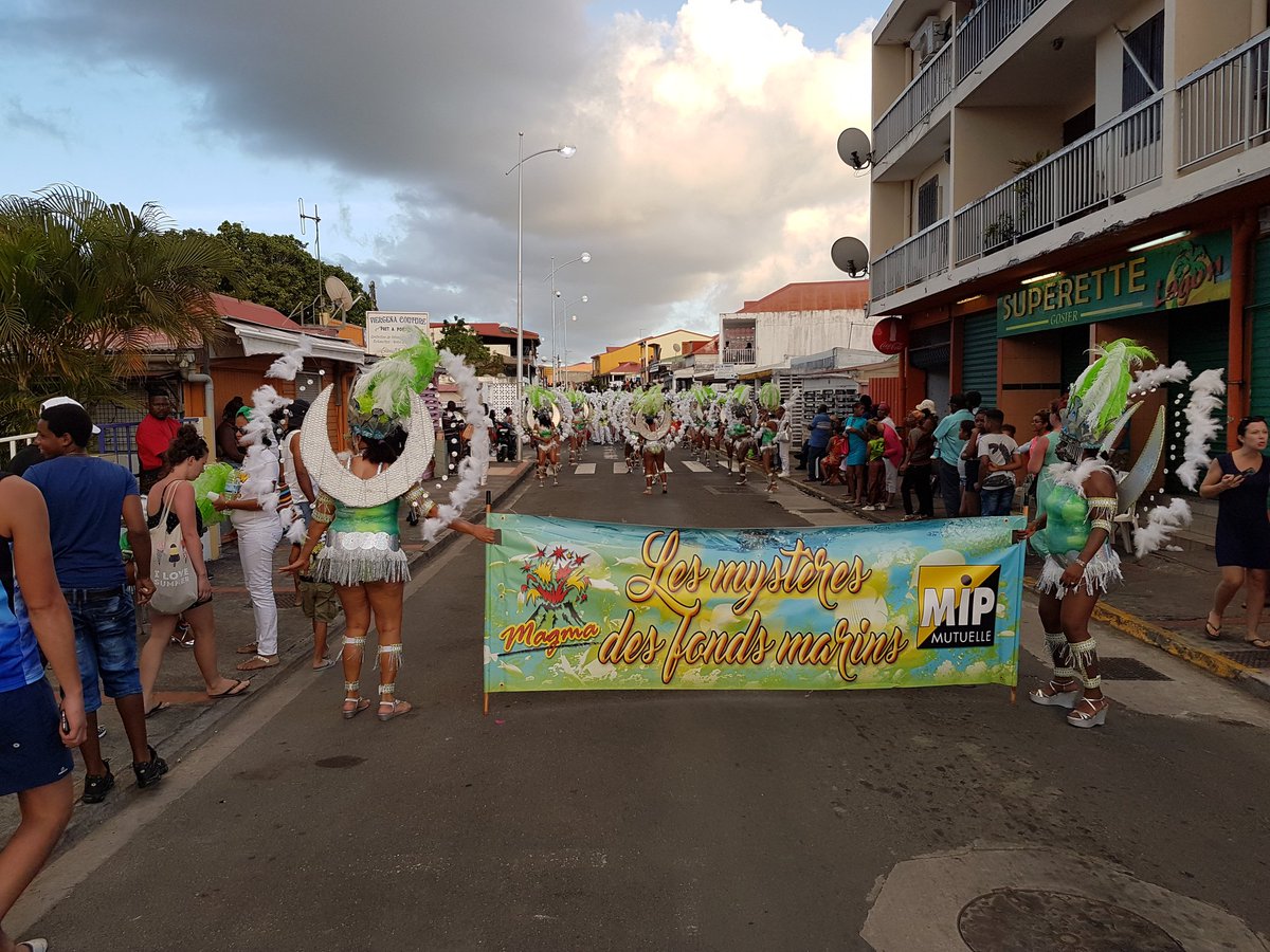 VilleduGosier's tweet photo. Magma sur le thème "Les mystères des fonds marins" #Gozieval 2018 https://t.co/j1MIRJl8wv