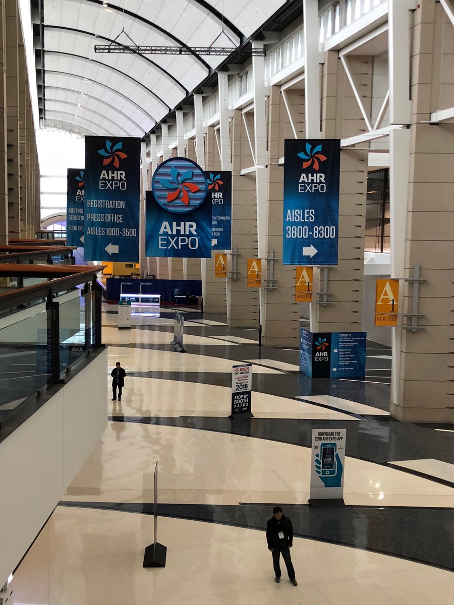 ahrexpo's tweet photo. Calm before the swarm. 🙂 https://t.co/78rPksuWjU