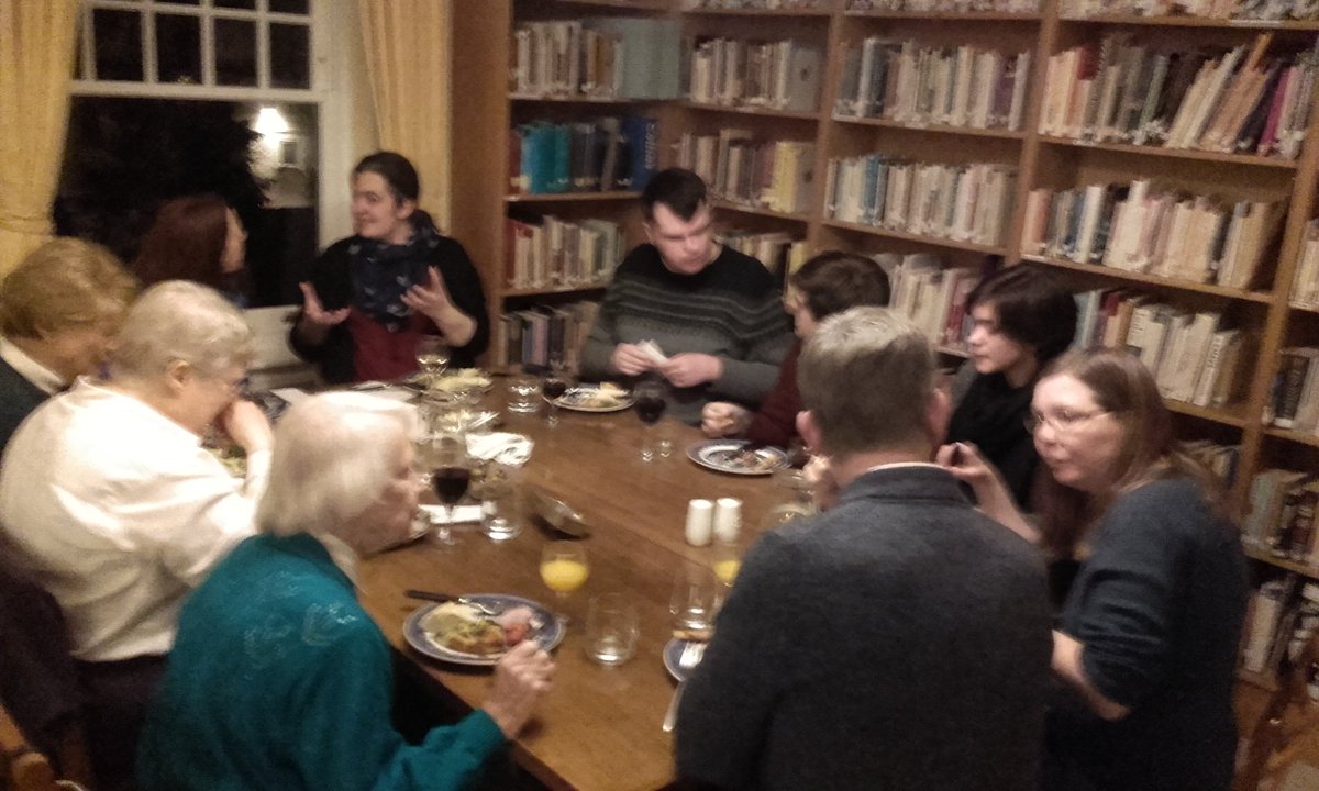 AssumptionRA's tweet photo. #WPCU2018 in #Teddington was celebrated fittingly tonight with mass at @YourStMarys chapel & meal & night prayer at our #AssumptionConvent afterwards. #ChristianUnity https://t.co/E5dD6S1ova