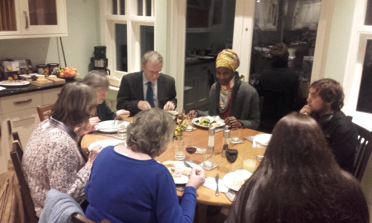 AssumptionRA's tweet photo. #WPCU2018 in #Teddington was celebrated fittingly tonight with mass at @YourStMarys chapel & meal & night prayer at our #AssumptionConvent afterwards. #ChristianUnity https://t.co/E5dD6S1ova