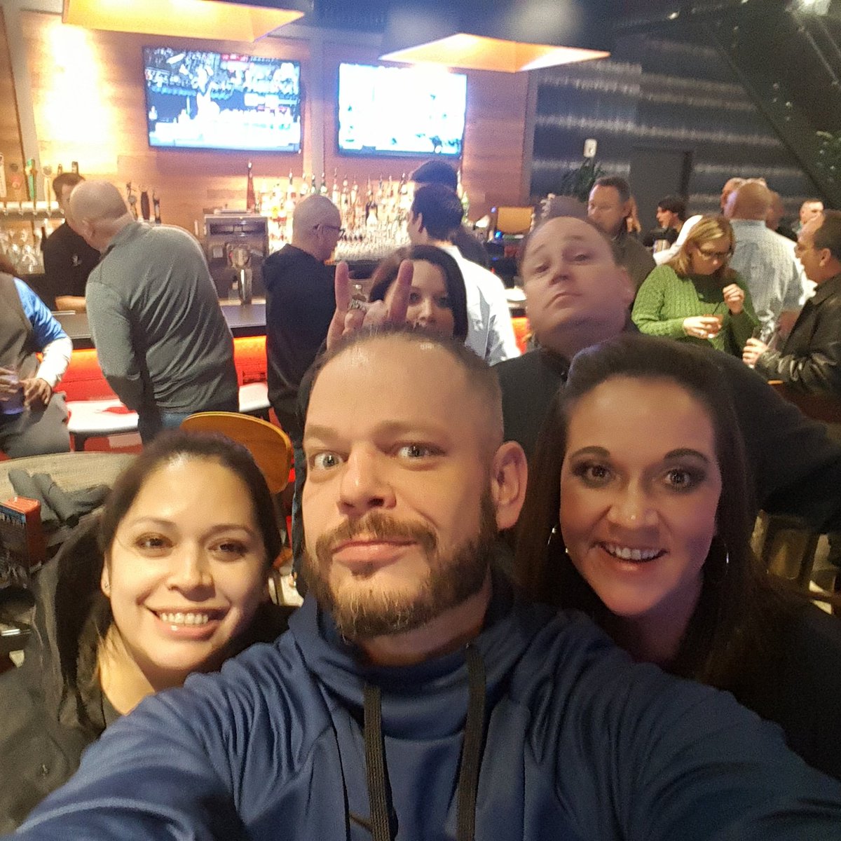 HooperCurtisMP's tweet photo. @cheddarskitchen  teamwork makes the dream work https://t.co/Hiz0kNuHlB
