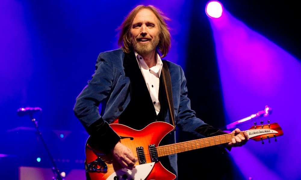 TJNClan's tweet photo. Tom Petty died of accidental overdose  Bruno https://t.co/YR1QR7Auvk #RTN https://t.co/0ewrrHjr6s