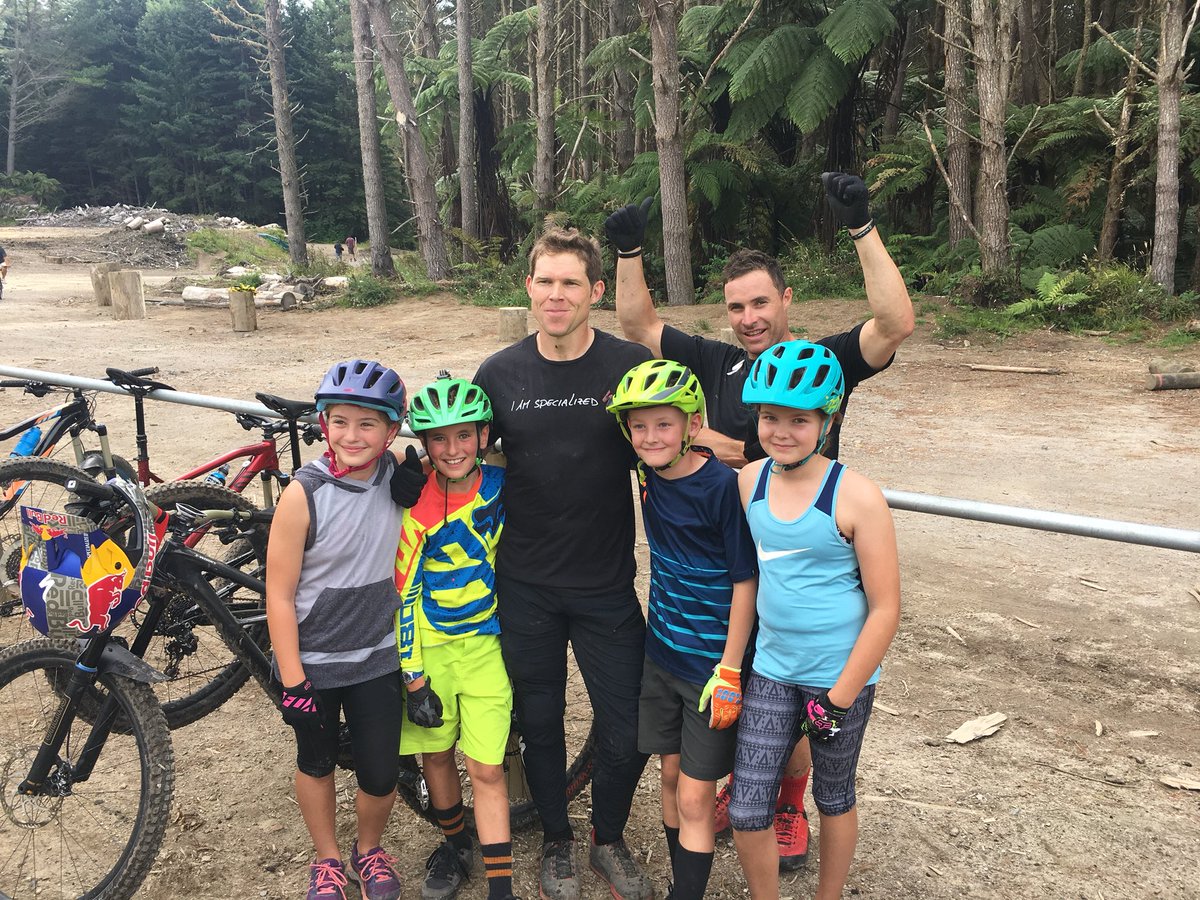 WeirBruce's tweet photo. Thanks for taking time to chat with kids @CurtisKeene made their day! #redwoods #iamspecialized https://t.co/A1SwMTPr74
