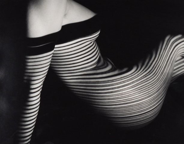 T__twitt's tweet photo. Fernand Fonssagrives (1910 – 2003), born near Paris, France, was a photographer known for his 'beauty photography' in the early 1940s, and as the first husband of the model Lisa Fonssagrives. https://t.co/WIZkSq4yCp