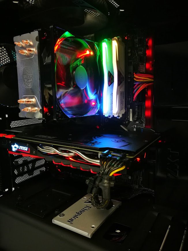 NewHomePC's tweet photo. 📢 Memorias Geil Super Luce
🔵A medida que la temperatura va aumentando, los parpadeos de la iluminación varían entre cinco niveles diferentes
👉 https://t.co/Wn9AgDxRCA
#NHPCgaming https://t.co/RMx90AxUH7