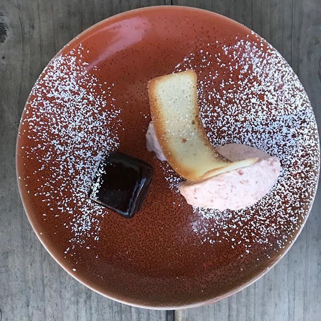 massfishhouse's tweet photo. House made fudge, Luxardo cherry mouse, vanilla tuile 
#lawrencerestaurantweek #lfkeats #chocittome #massfishhouse #treatyoself https://t.co/wfnQxHerVe https://t.co/tLyGy69Wf9