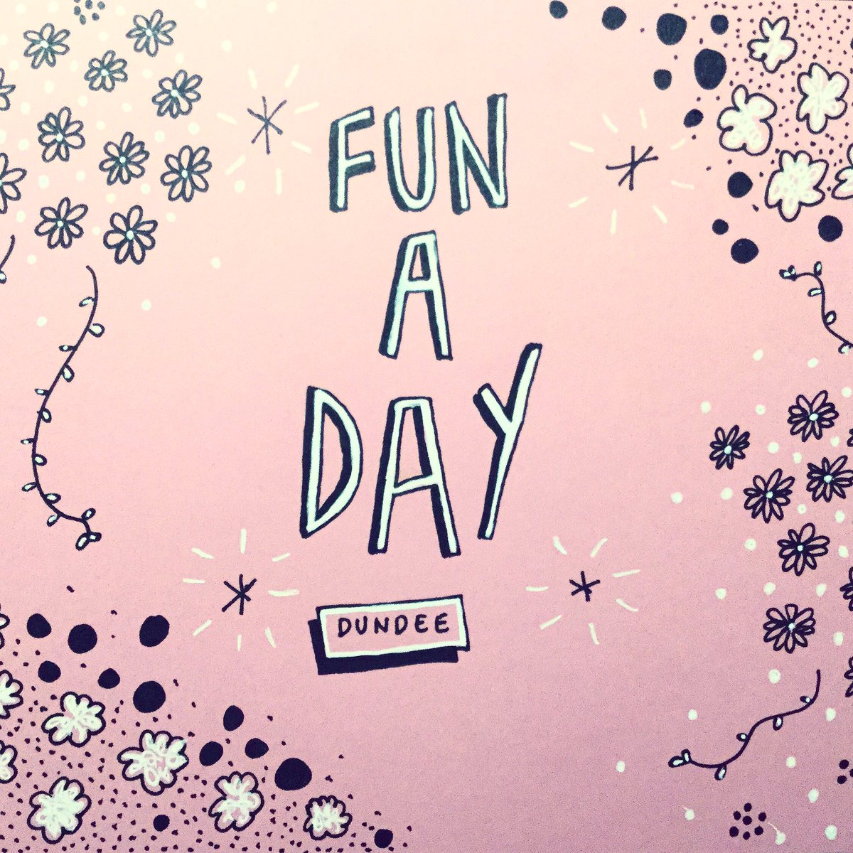 FADDundee's tweet photo. Where is the month going!? Doesn't  time fly by when you're having... fun!? 😉 #funadaydundee2018 #dundee #funaday https://t.co/bSdRa6DXjy