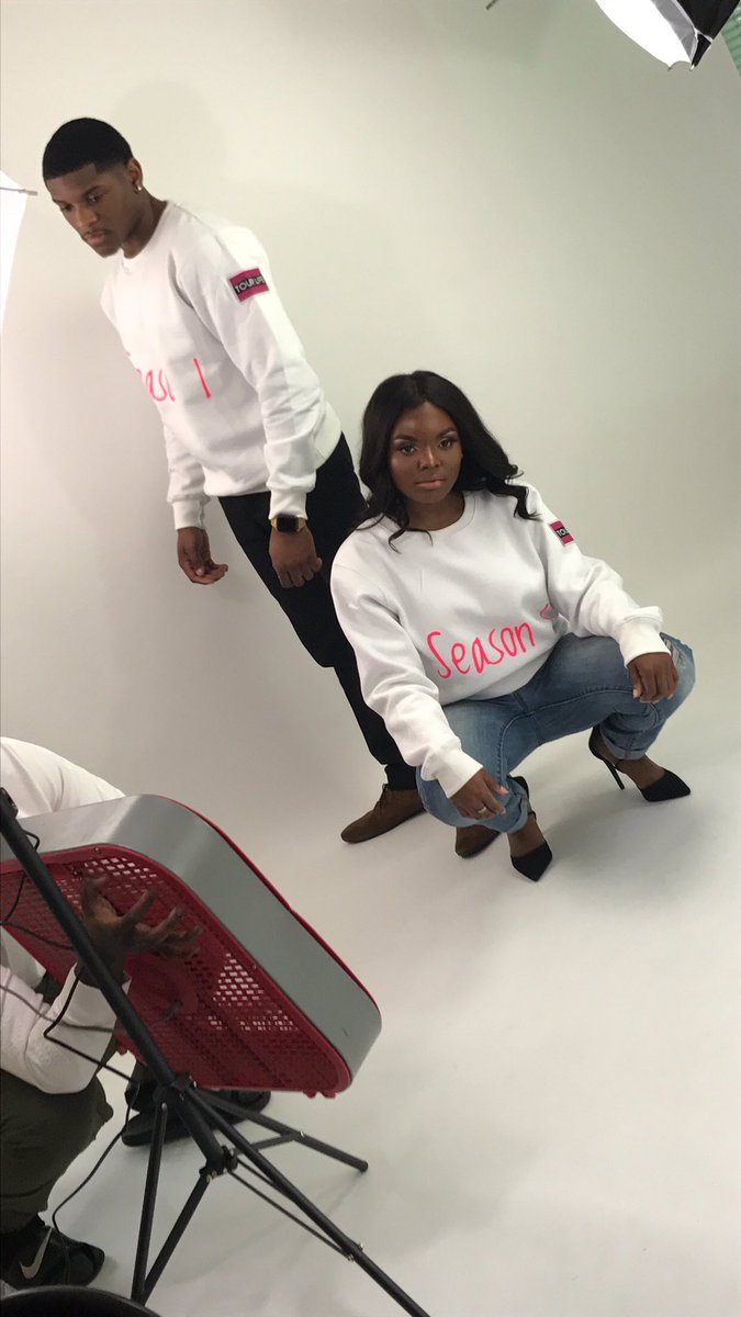 deezhane's tweet photo. #BeatHunty
Book your appointments today huntys and join the gang. 💁🏾✨
#tourlife #DeesReality #BHG #Makeup #tsu18 #tsu19 #tsu20 #tsu21 https://t.co/YT9uMQoKWx
