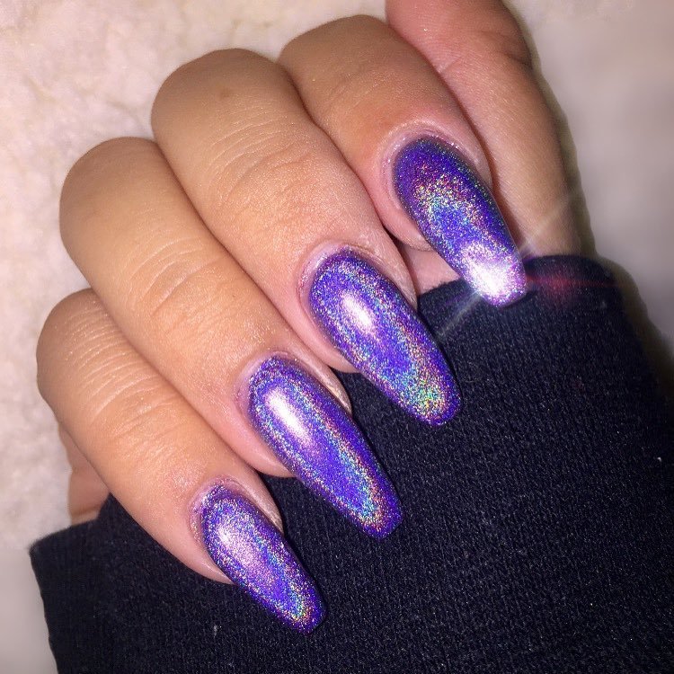 LeChatNails's tweet image. @lovelysaves is dressed for success in our Perfect Match Gel Polish in shade Futuristic! ✨ SHOP: bit.ly/2AKxHMn #LeChatNails #SpectraCollection #SparkleNails #NailSwag