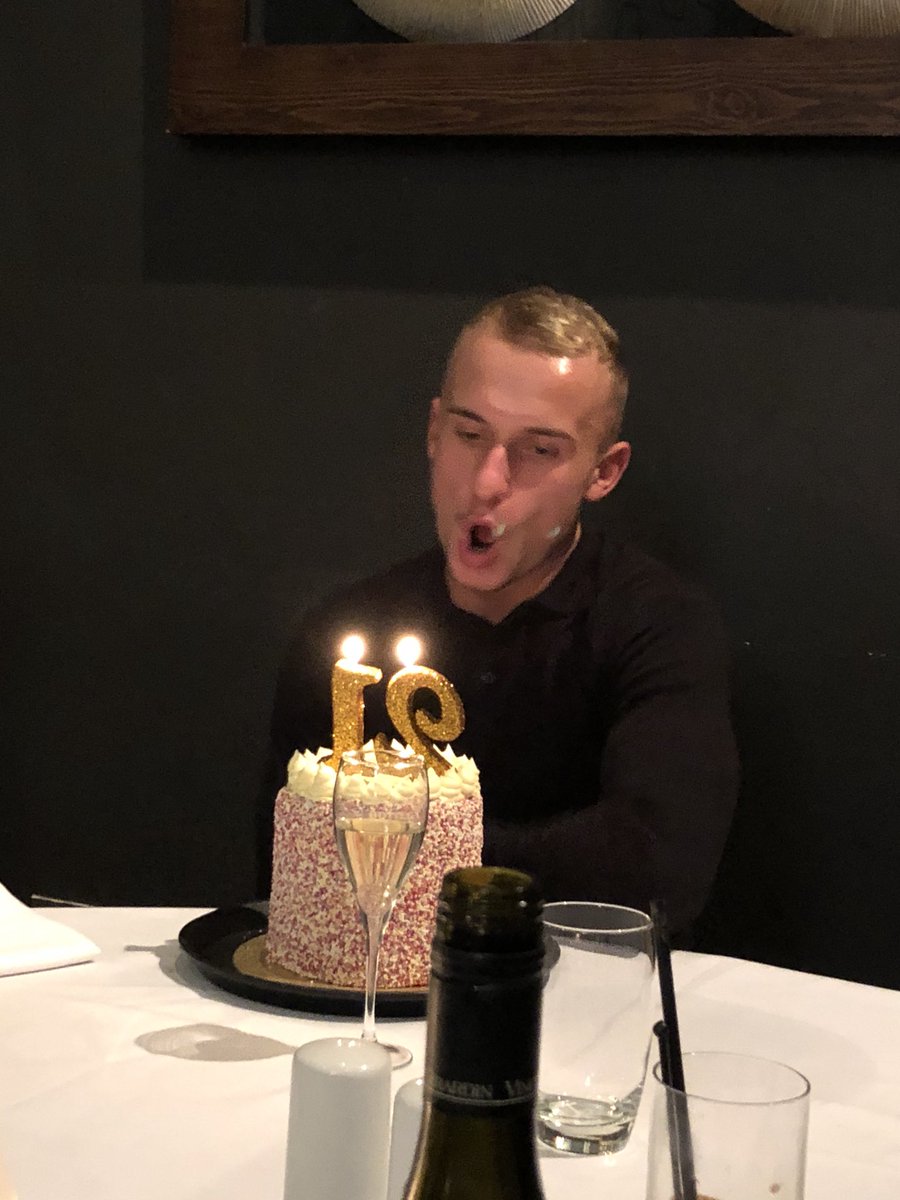 Jack__Allan's tweet photo. @elliottallan 
Happy Birthday 🎁 https://t.co/6ZlkKRsSAb
