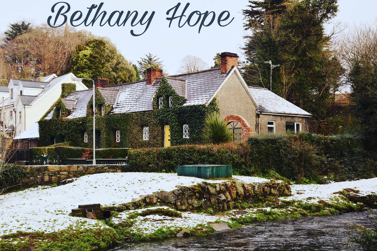 Bethany Woods (ChicGeekx79) Twitter