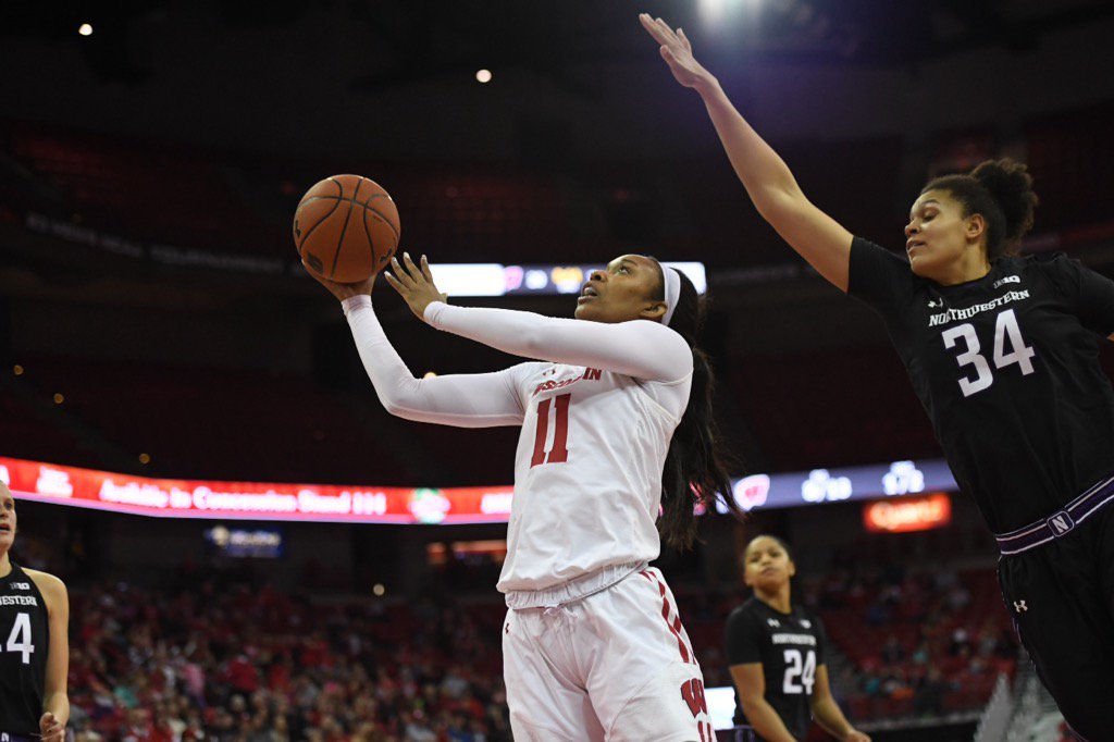 A B1G first half from Marsha Howard for <a href="/BadgerWBB/">Wisconsin Women’s Basketball</a> @CallMe_Poodah