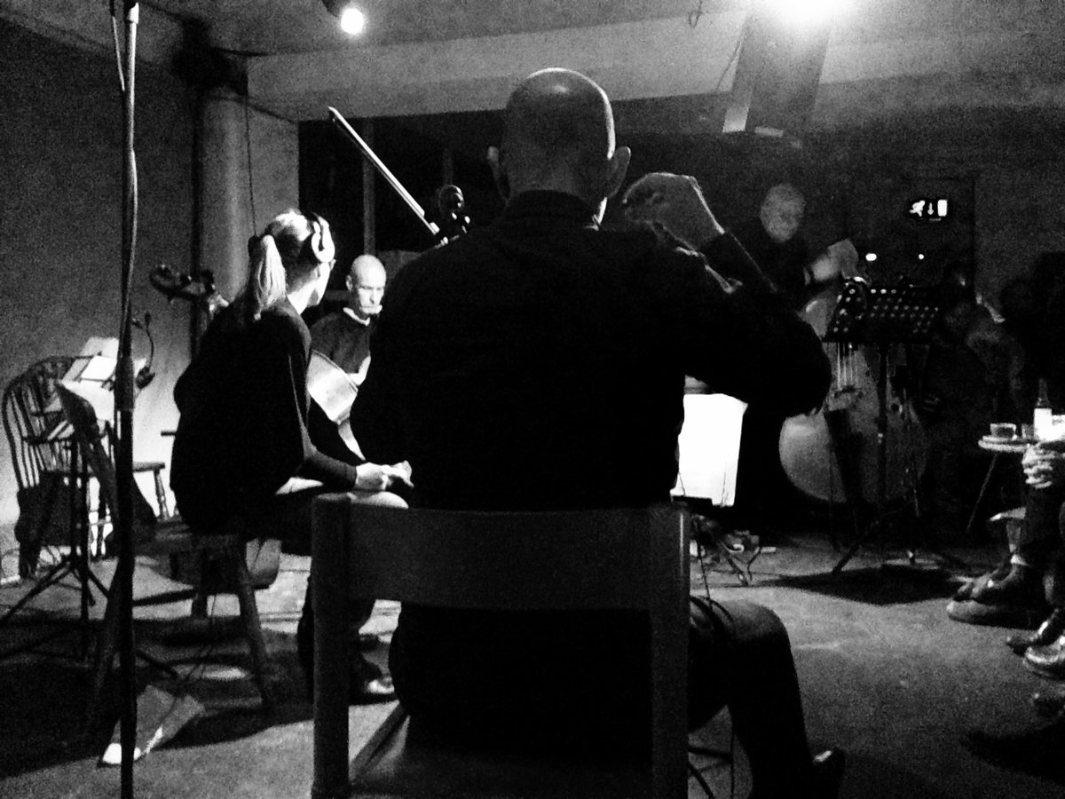 BespokePop's tweet photo. Mr Gavin Bryars and his ensemble performing "A Man in a Room - Gambling" at Cafe Oto, Dalston.. Get thee down there! #gavinbryars #cafeoto https://t.co/rVYFrcM5h1