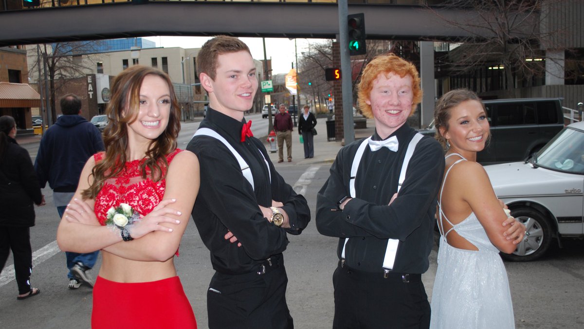 comptonkendal's tweet photo. Happy birthday Jakerz🎉hope you have the best day!☺️ https://t.co/3fpMwcUf2h