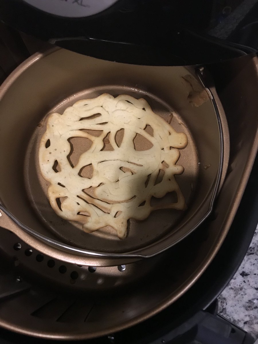 The_Raheel's tweet image. Air fryer funnel cake. @Jgoss1971