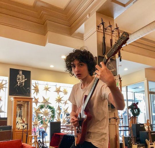 forfinnlard's tweet photo. Day 22: with lover (his guitar of course) https://t.co/I1gfKqwlgT