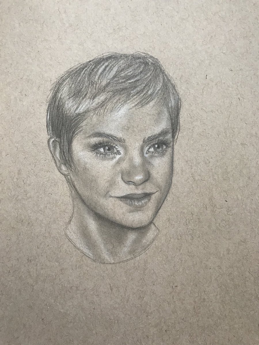 Jordan_draws's tweet photo. Finished @EmmaWatson 💜 https://t.co/NfEEmx7wpR