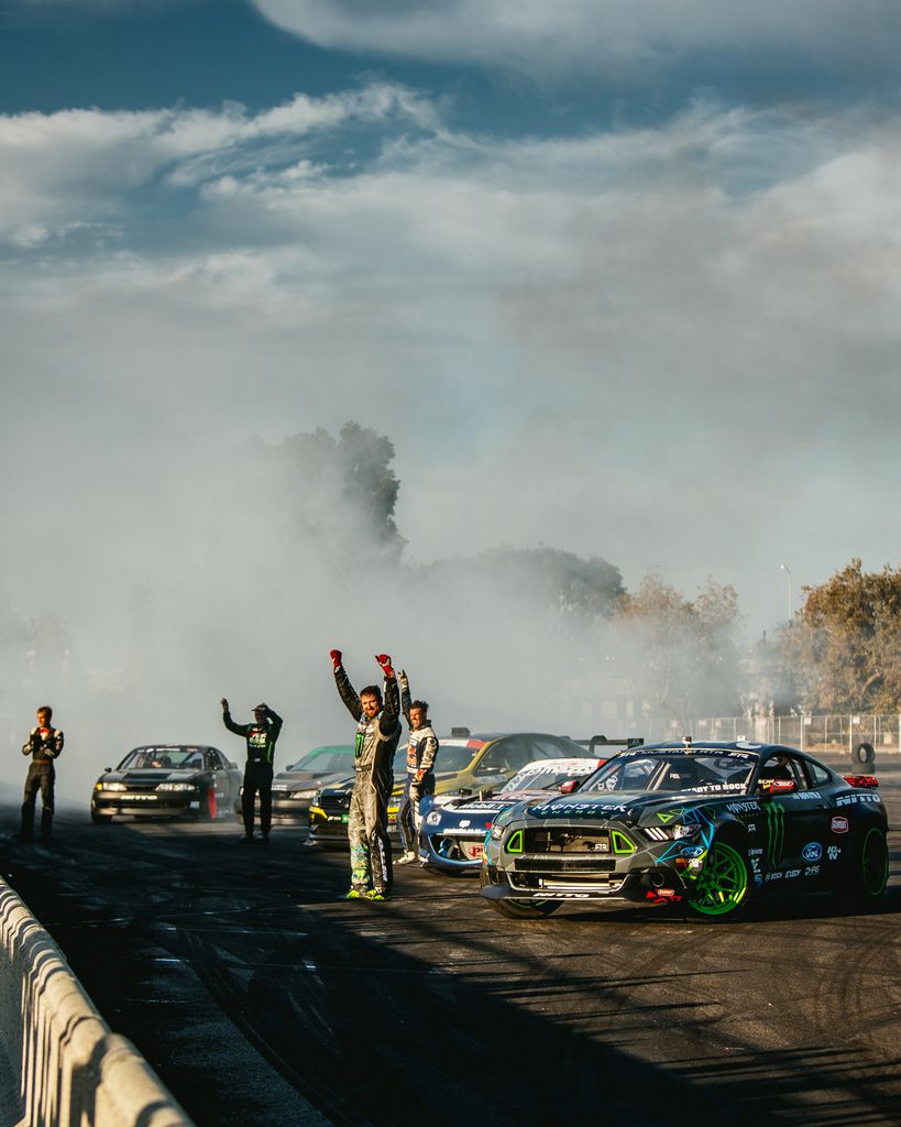 NittoTire's tweet photo. #TeamNitto sure knows how to throw a party! #Throwback to #AED2015.
#Nitto | #NT05 | @FormulaDrift | #CAAED | #AutoEnthusiastDay https://t.co/y2ImsZxtHQ