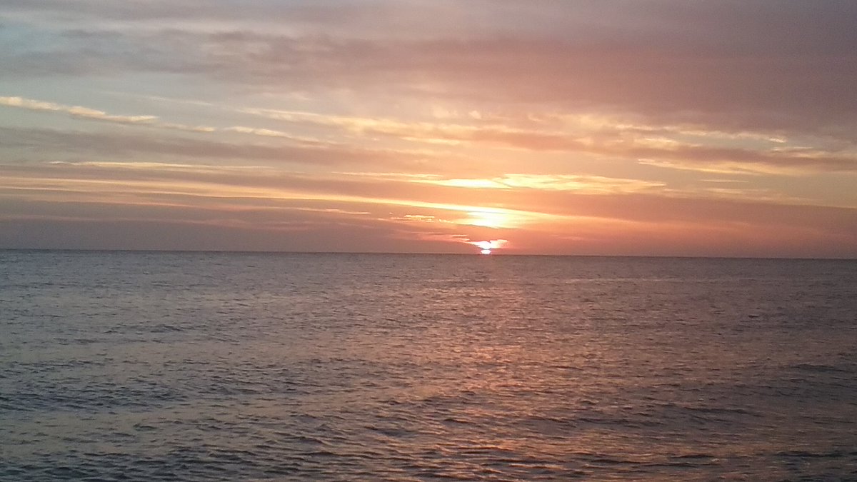 MelGonzalez04's tweet photo. 🌅❣👇 https://t.co/rLmMf5DFs8