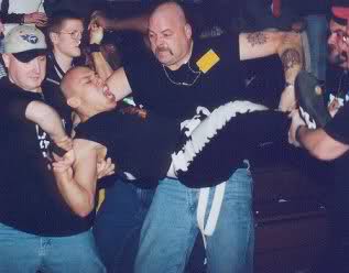 DUGmrIAWsAAjhbM.jpg