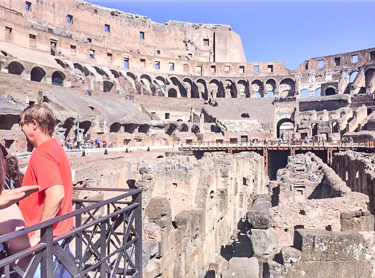 livelovevoyage's tweet photo. Continuing on with our Bucket List, Visit the "New" Seven Wonders of the World
~~
Rome Colosseum is situated in the center of Rome, Italy. Built in 70-80 AD, this amphitheater could hold 50,000-80,000 spectators and mainly used for gladiator shows. 
#livelovevoyage #romecolosseum https://t.co/cx7WTFrL8t