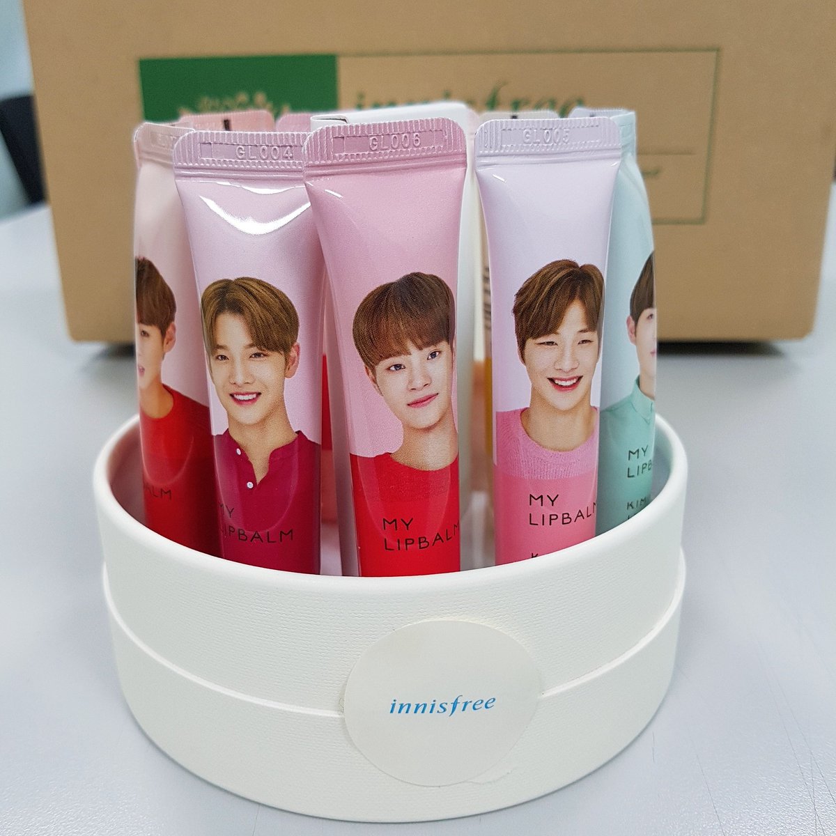 oneandonly_0809's tweet photo. 안녕하세요 이니스프리 #워너원립밤 이 도착해서 주소 폼 올려드립니다.
폼 작성 모두 받고 배송 드리도록 하겠습니다.
아직 #관린 #���성 멤버 남아있으니 필요하신분은 DM주세요. 감사합니다😀

https://t.co/obPg68N3pv https://t.co/S7uOhvlwRS