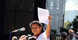 mattilgale's tweet image. #ULTIMORA #Messico assalto armato a carovana della candidata indipendente #Marichuy.Uomini armati minacciano i presenti e  derubano i giornalisti
#aggiornamenti sotto
Racconto su Spreaker: bit.ly/2G3cl0t
SoundCloud: bit.ly/2DBv1Gu
iTunes: apple.co/2F1lTI3