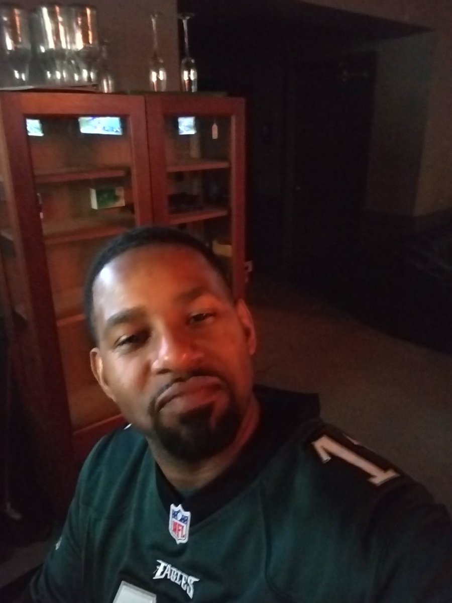 BabyDebo's tweet photo. @Eagles Fly Eagles Fly!!! 🦅🦅🦅 https://t.co/OQbQzUBO0h
