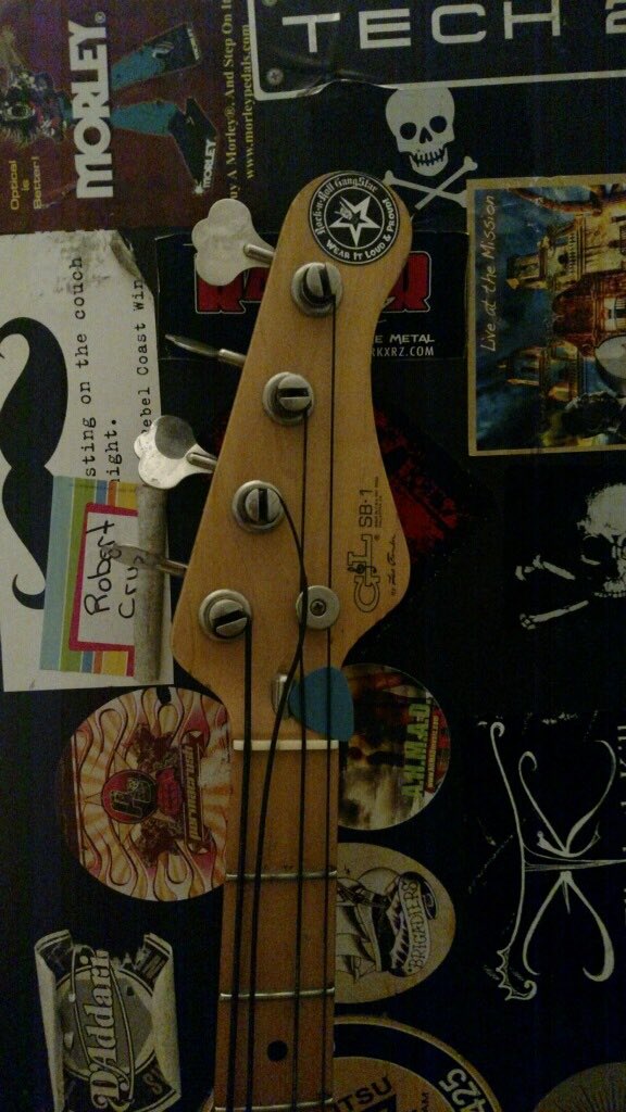 Ryatt_Band's tweet photo. What’s going on this evening? #MBMmusic #fender #RYATT #ryatt #hollywood #losangeles #soultonecymbals #ludwigdrums #vicfirthsticks #southerncalifornia #sanjacinto #redlands #riverside #divebars #noho
#northhollywood #sanjacinto #sleepingatpannikins #sandiego #whiskeyagogo https://t.co/jwVCtXgt6N