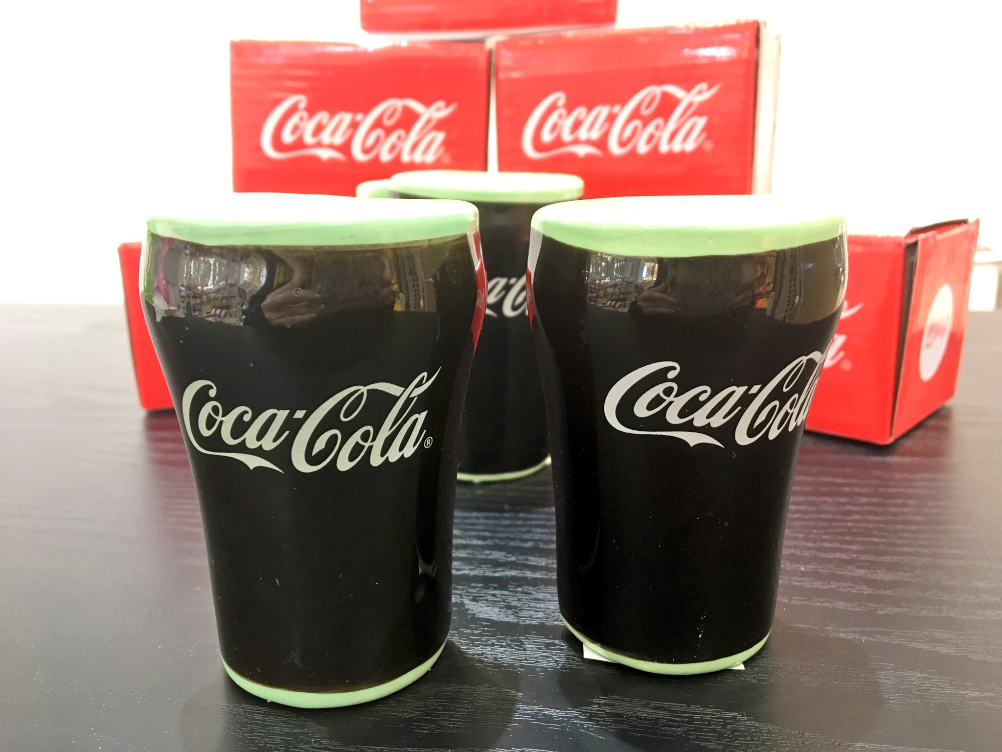 サンキューマート高崎opa店 Su Twitter 商品紹介 コカコーラのグラス仕様の調味料入れが入荷しております デザインが オシャレなのでインテリアとしてもgood もちろん全品390円 Tax 毎日がバーゲン価格です T Co 04vzl0lklf Twitter