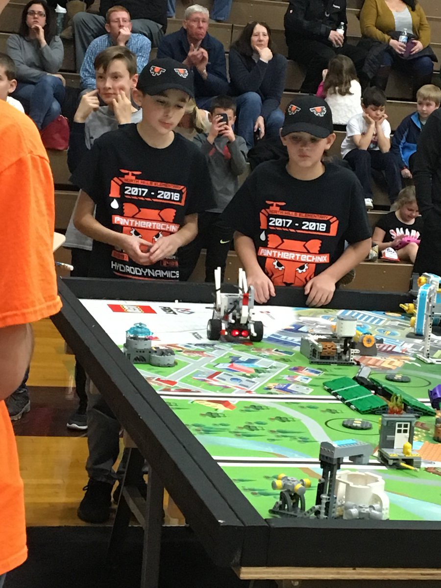 NHERobotics's tweet photo. We had a great time and "discovered" a lot at the Lancaster Country Day Scrimmage!  Thank you LCDS! #CYSDProud @NH_Elementary @WertzsClass https://t.co/YO1tyJLyME